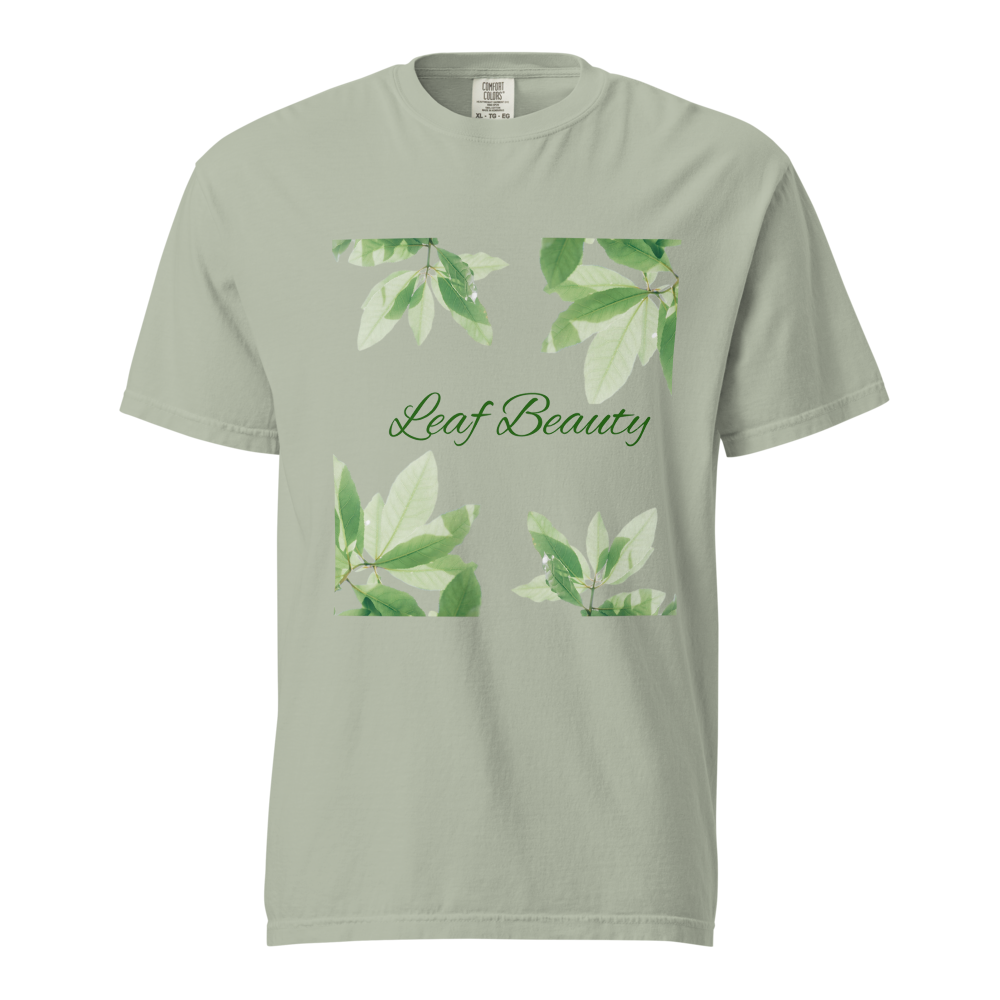 ​Minimalist Green Leaf Beauty Nature Graphic Tee.