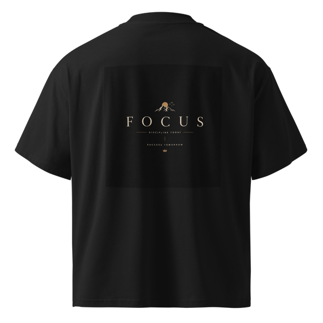 Focus Mountain Graphic T-Shirt | Minimalist outfit