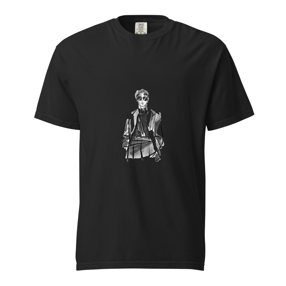 Minimalist Fashion Sketch Graphic T-shirt 